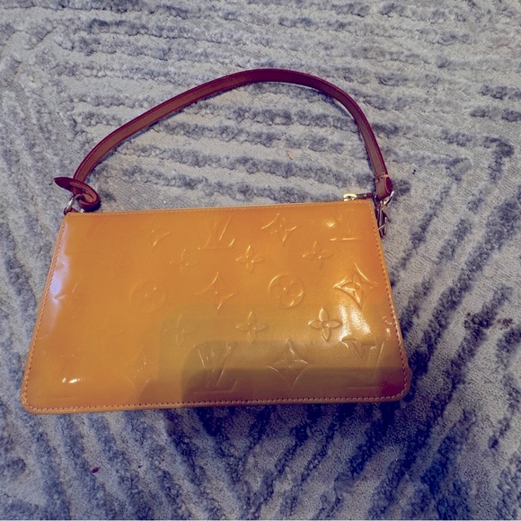 AUTHENTIC Vintage LV Vernis Lexington Monogrammed Pouchette - Picture 10 of 13